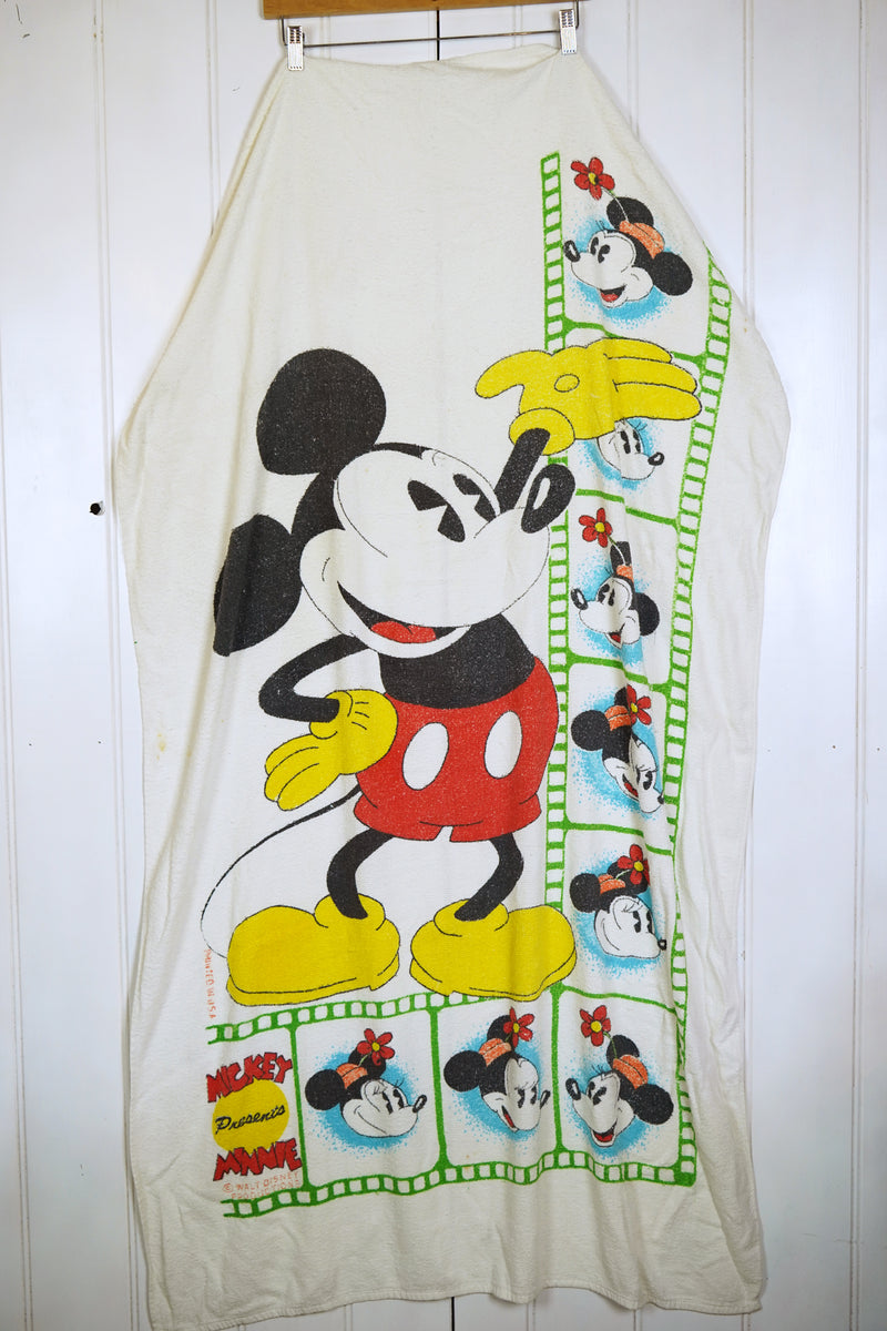 Vintage Towel - Mickey Presents Minnie