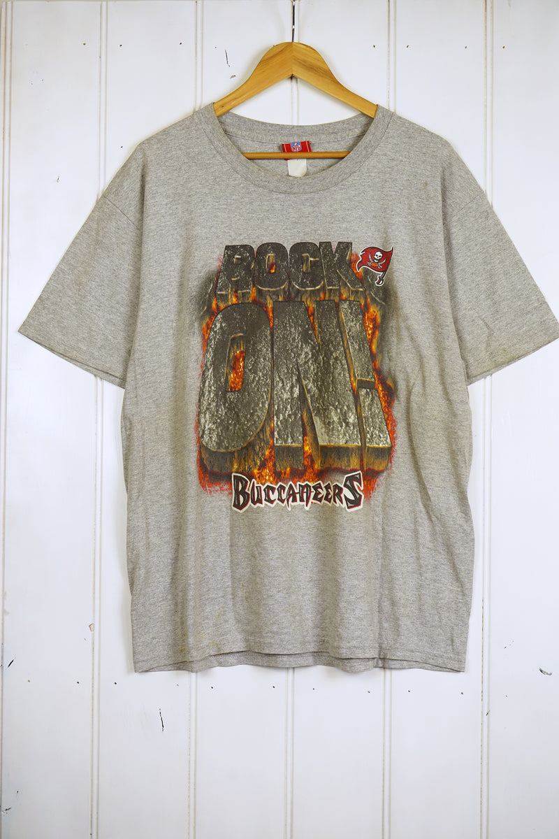 Vintage Sports - Bucaneers Tee - Large