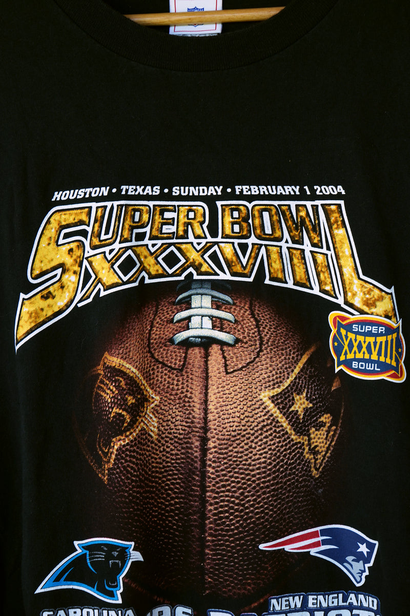 Vintage NFL Super Bowl XXXVIII 2004 Graphic T-Shirt Patriots x Panthers Sz  L USA