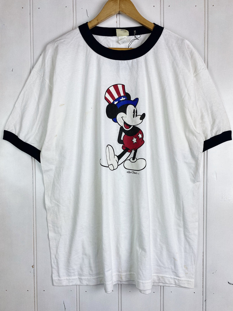 Vintage Disney -  "Walt Disney" tee - XLarge