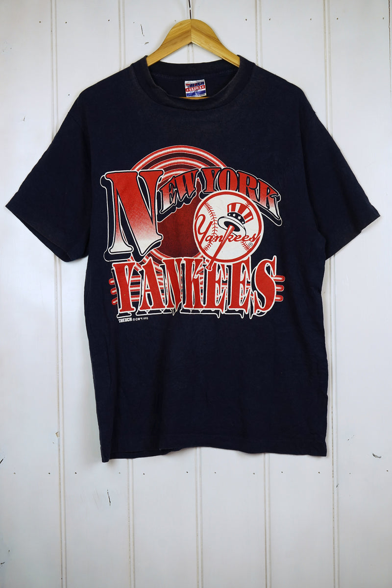 Vintage Lee sport nutmeg t shirt NY Yankees in a